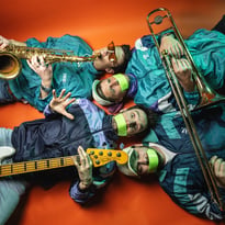 Saxbones
