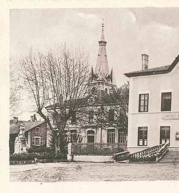 L'église St Apollinaire de Meximieux et son quartier ancien